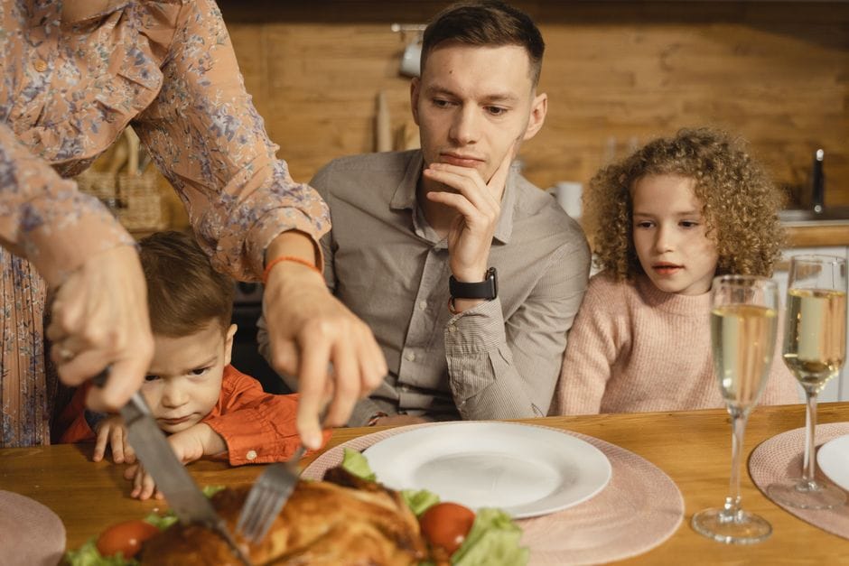 Les repas de fêtes adaptés aux enfants : plaisir sans crise